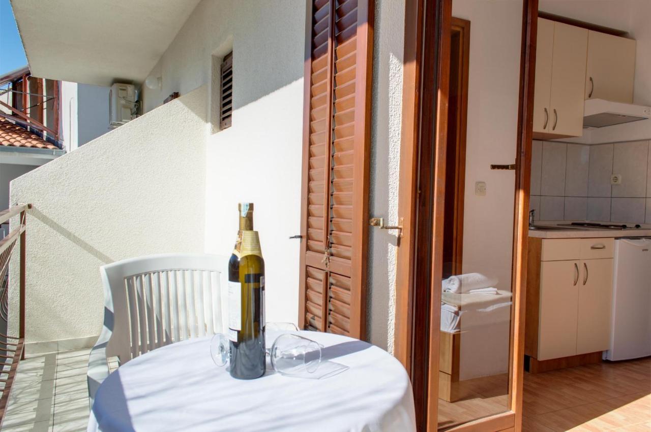 Niko Apartments Drvenik  Εξωτερικό φωτογραφία
