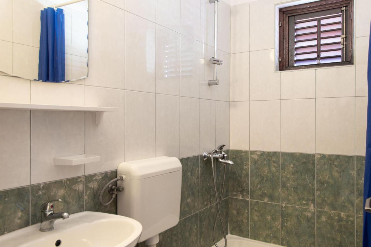 Niko Apartments Drvenik  Εξωτερικό φωτογραφία