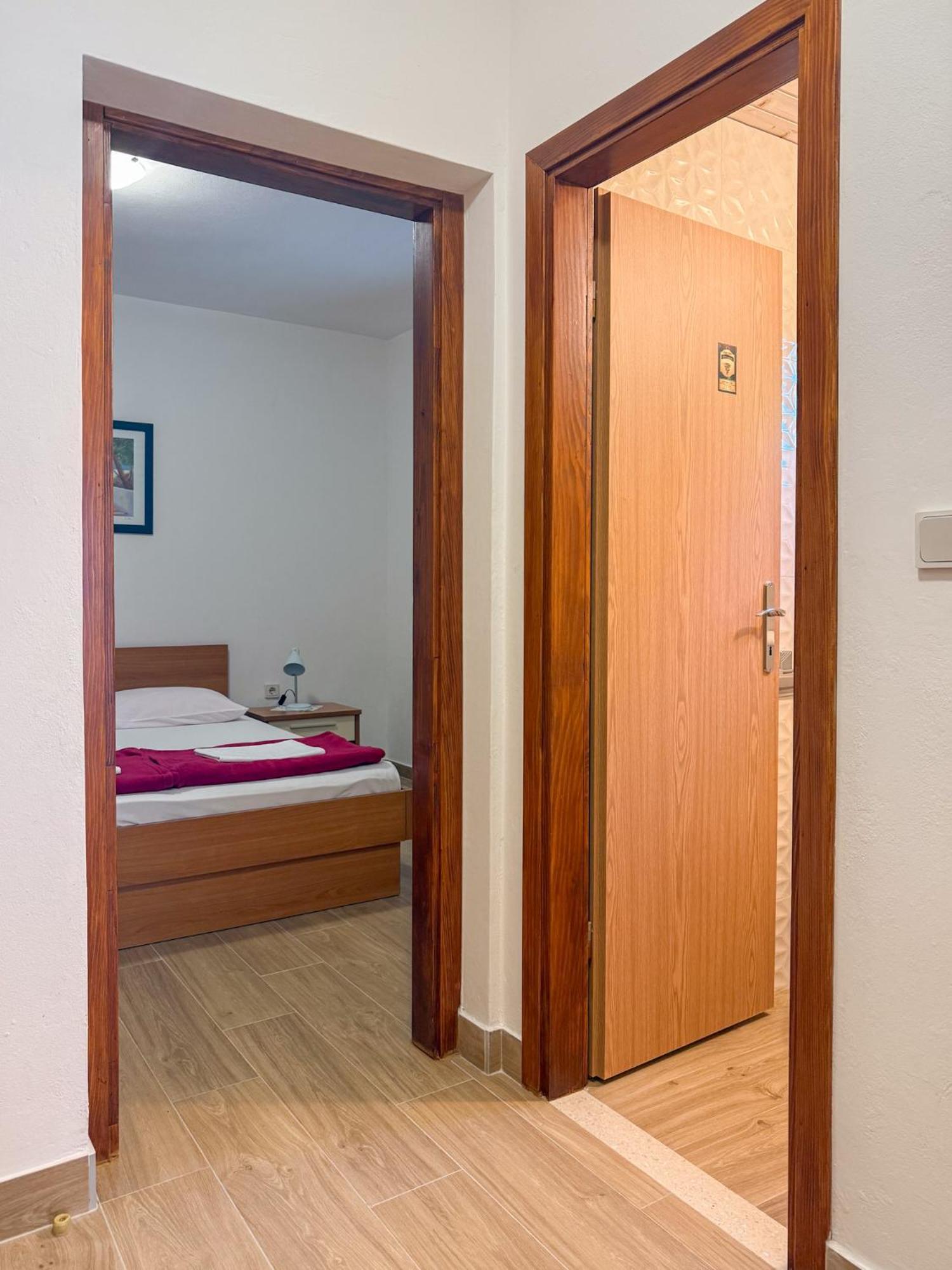 Niko Apartments Drvenik  Εξωτερικό φωτογραφία